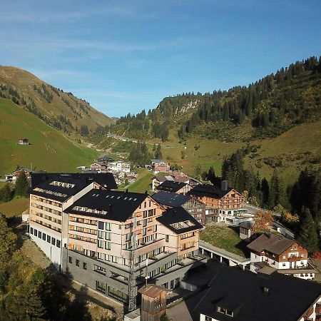 Apartment In Schroecken Near Ski Area Bagian luar foto