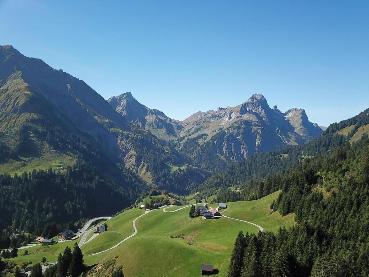 Apartment In Schroecken Near Ski Area Bagian luar foto